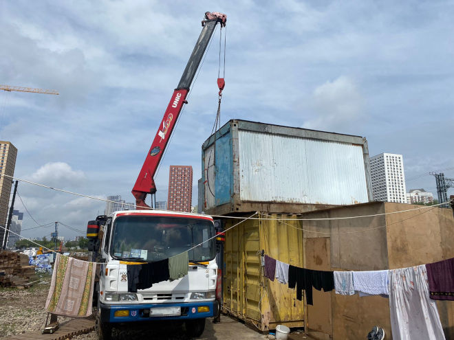 Транспортировка бытовки манипулятором